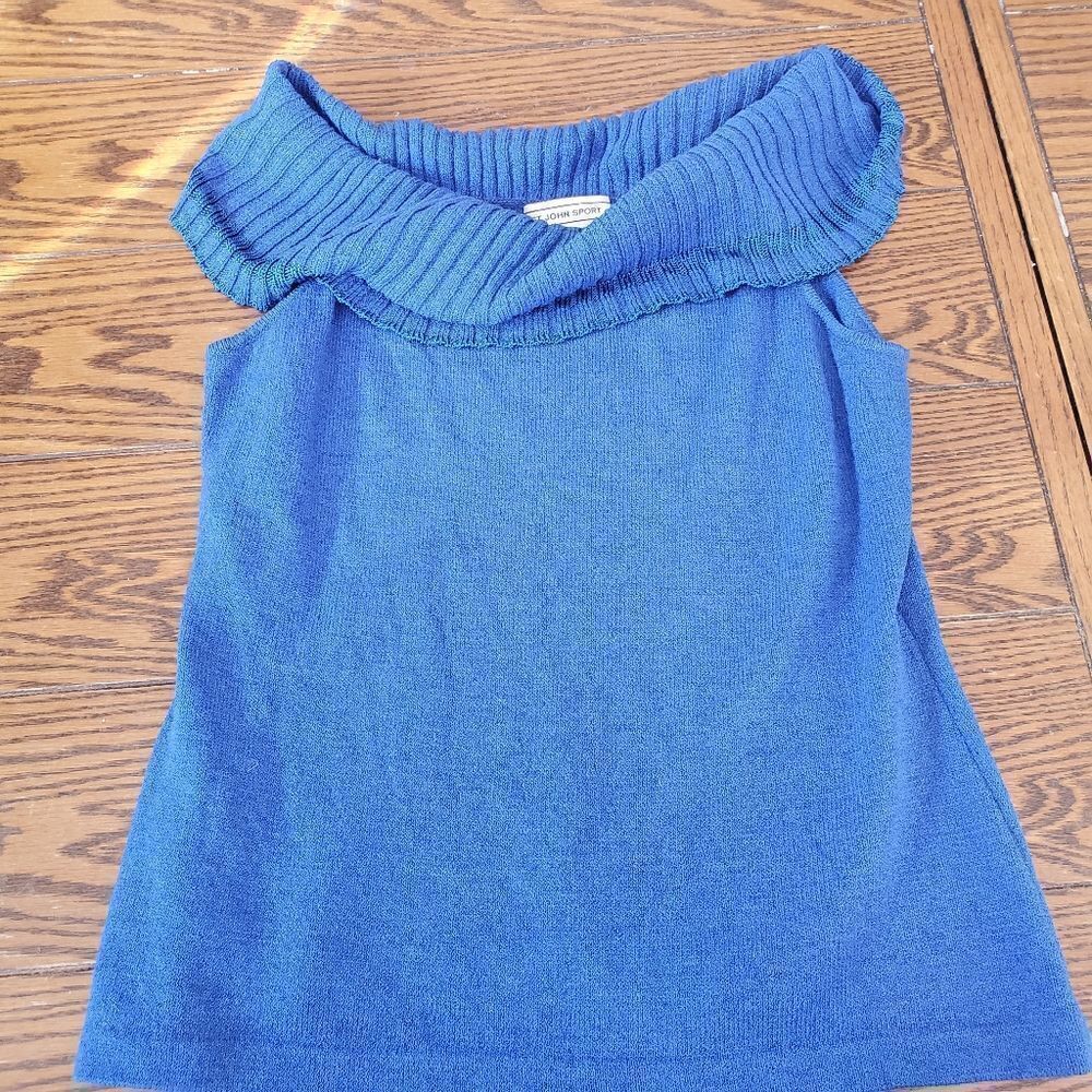 St John Sport blue sleeveless Santana knit blouse